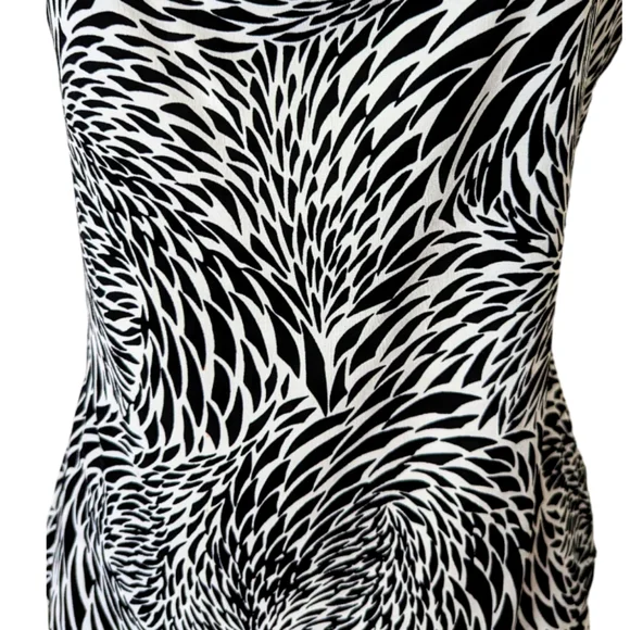 🦓 EUC Zebra Print Short Cap Sleeve Stretchy Top by Worthington - Picture 5 of 10